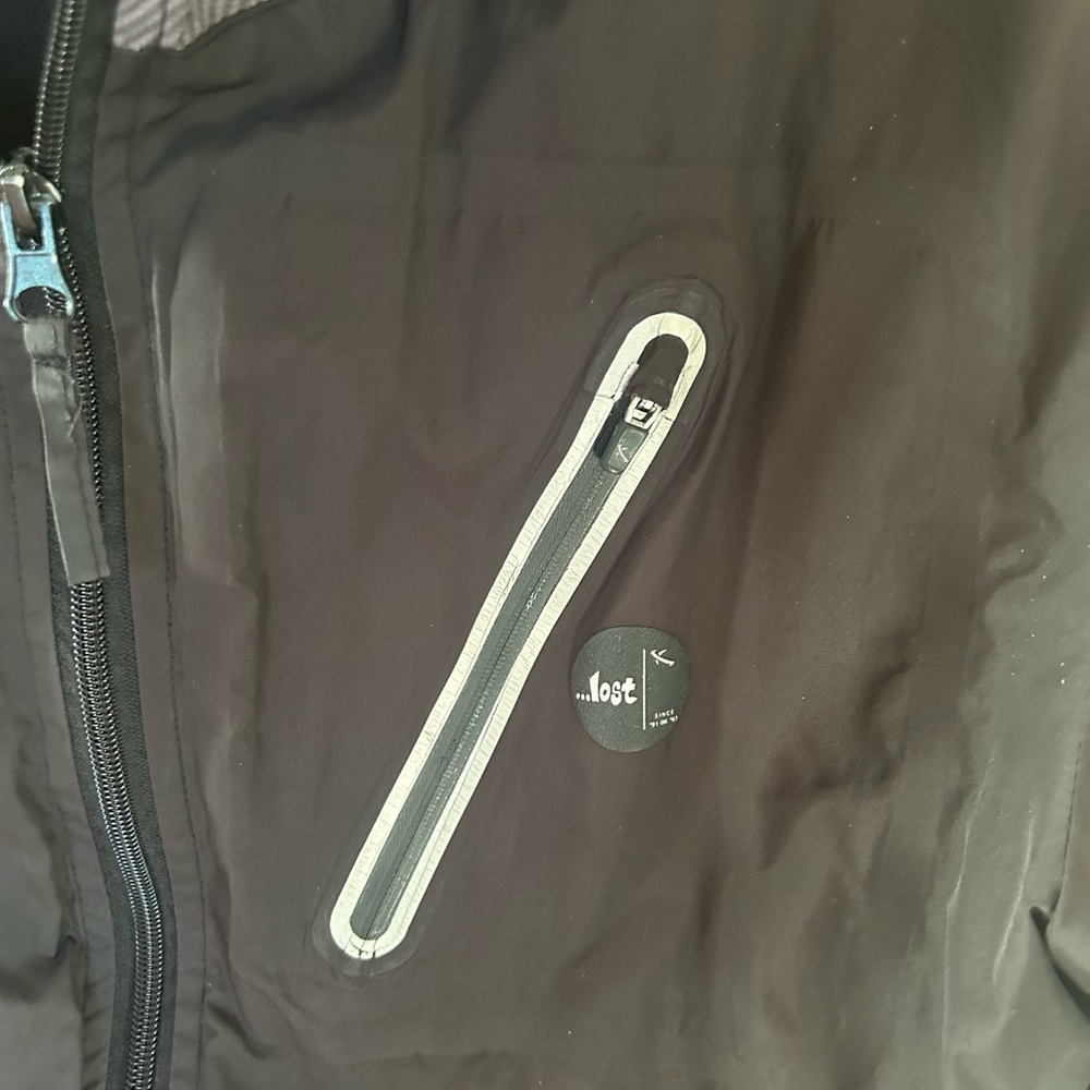Men's Lost windbreaker. Black and grey. Size Med. 1101 - Picture 3 of 9